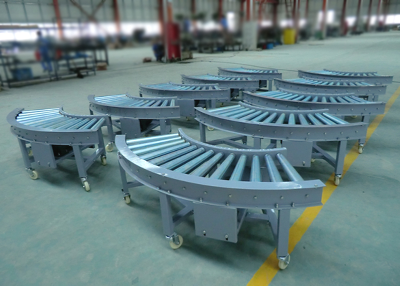 Single Sprocket Driven Curved Roller Conveyor Transportador de rolos curvos acionados por roda dentada única