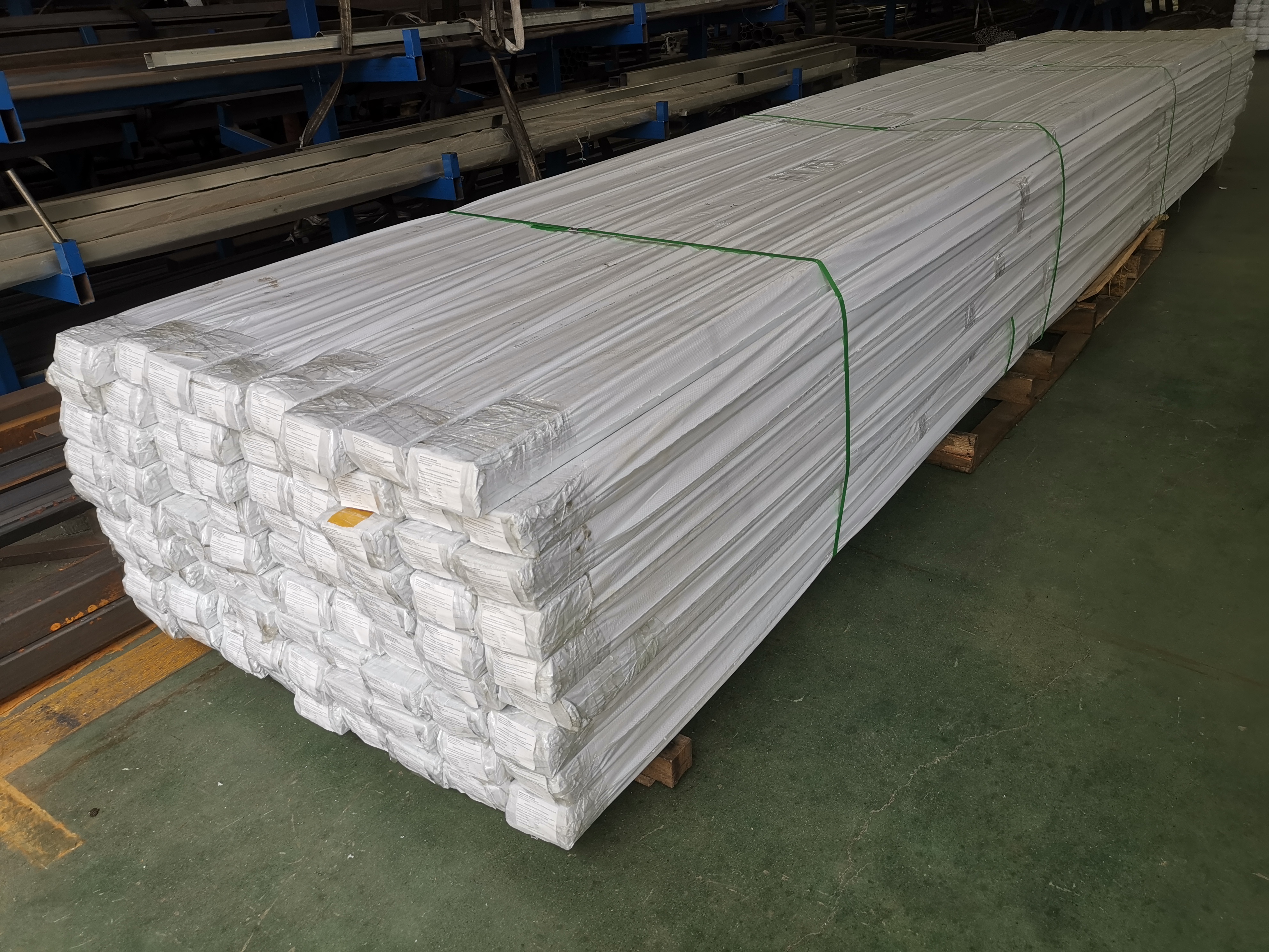 Rolo transportador de gravidade