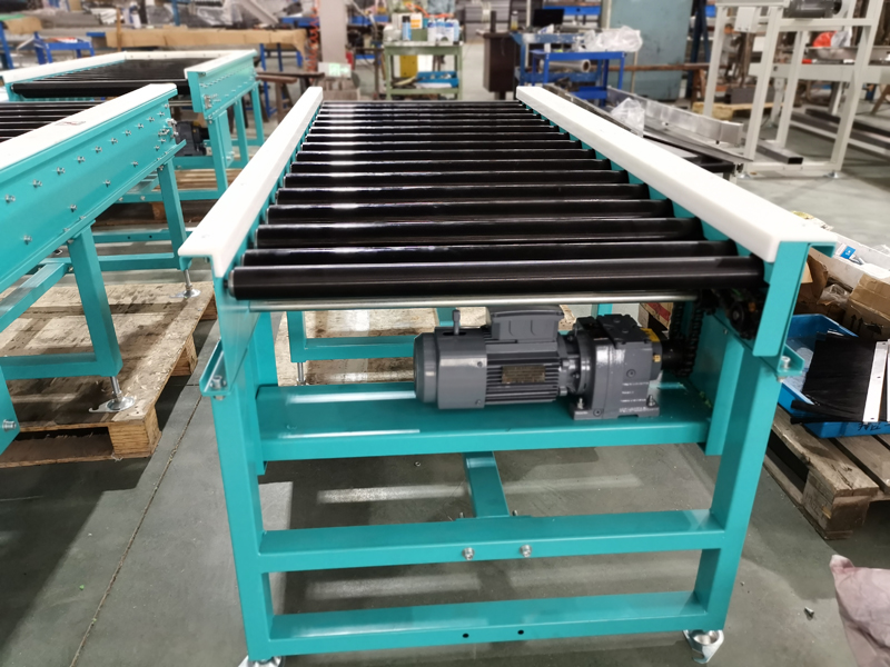 transportador de rolos acionado por roda dentada &uacute;nica