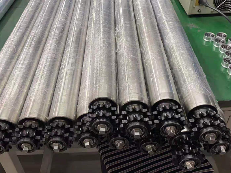 Rolo acionado por motor de a&ccedil;o de corrente direta