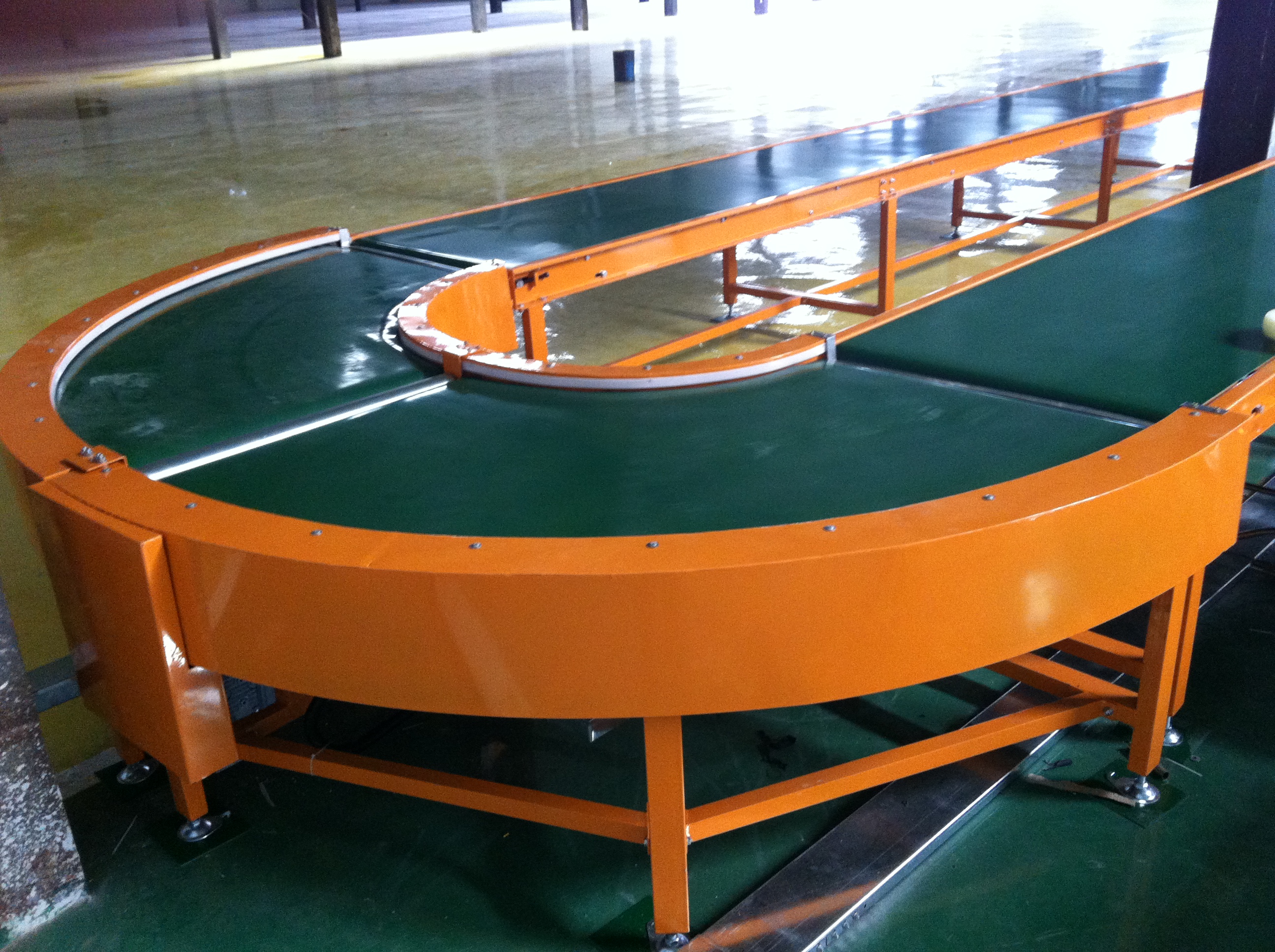 Linha transportadora da correia